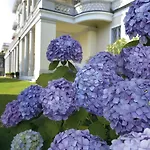 Grand Majestic Hotel