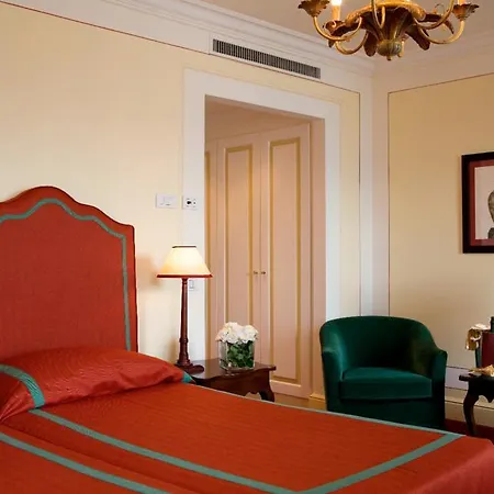 Grand Majestic Hotel 4*