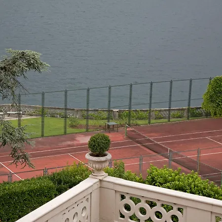 Hotel Grand Majestic 4*