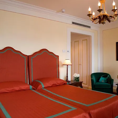 Grand Majestic Hotel 4*