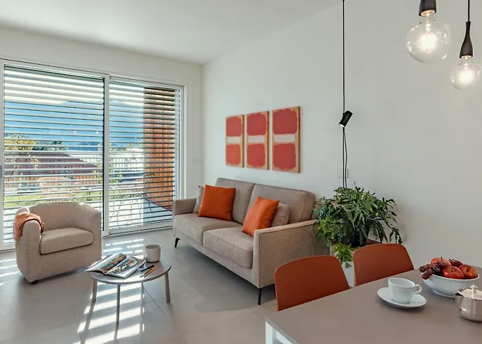 Отель Grand Majestic