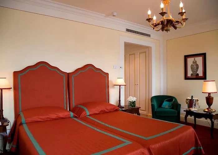 Grand Majestic Отель 4*